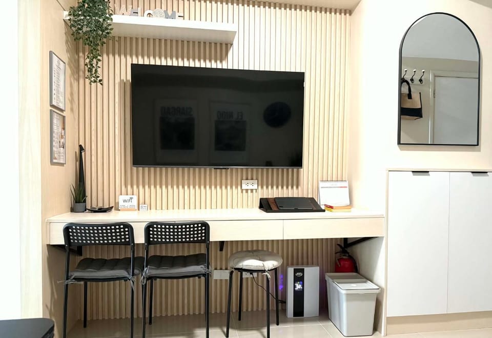TV and multimedia, Dining area