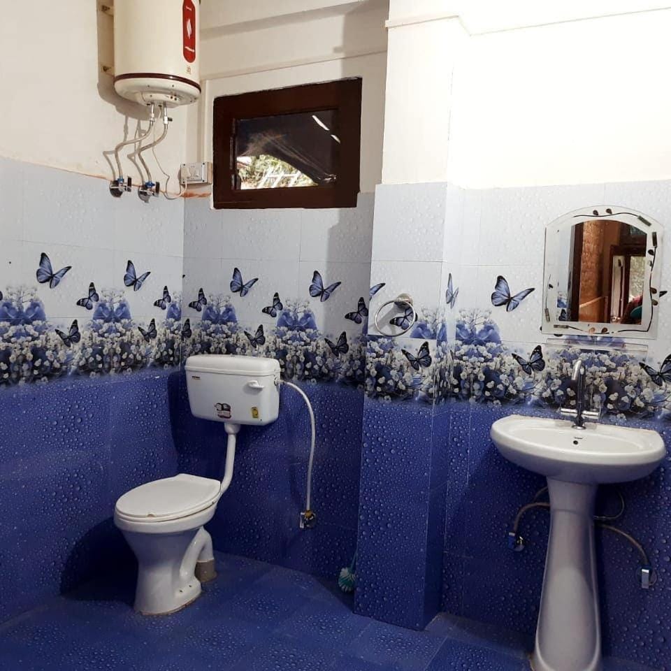 Tirthan river front home stay Vacation rental in Himachal Pradesh