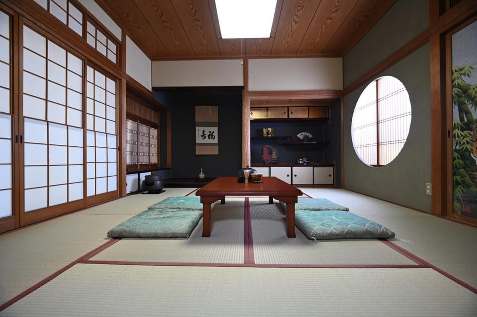 Living room, Photo of the whole room
