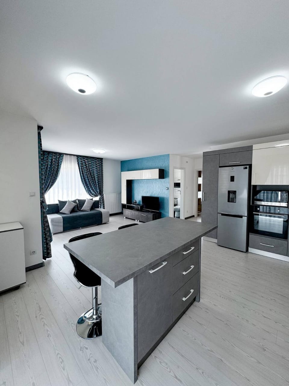 Grand View Retreat-Kingsize bed, Parking, terrace Apartment in Cluj-Napoca