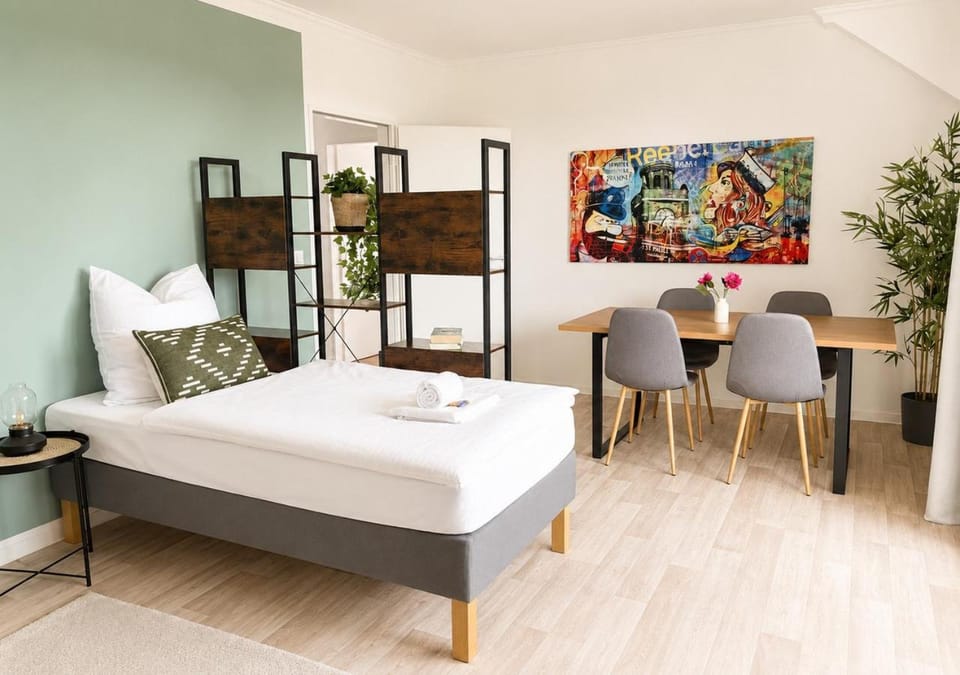 Dining area, Bedroom