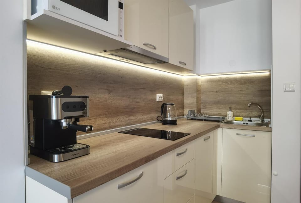 Coffee/tea facilities, Kitchen or kitchenette