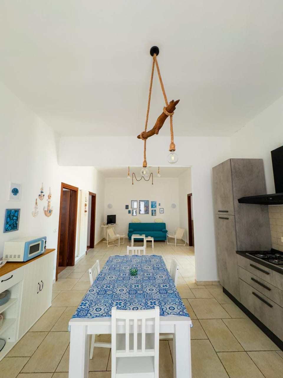 Living room, Dining area