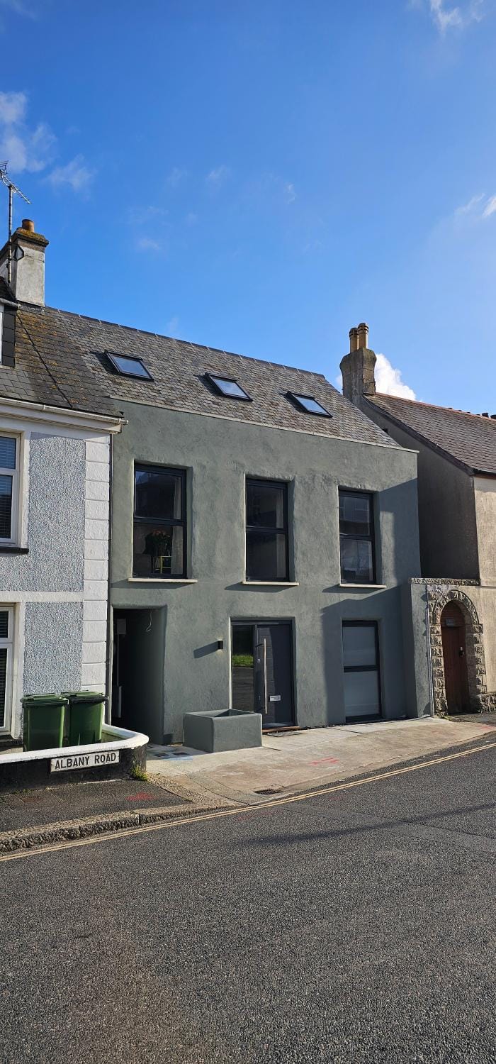 Property building, Facade/entrance