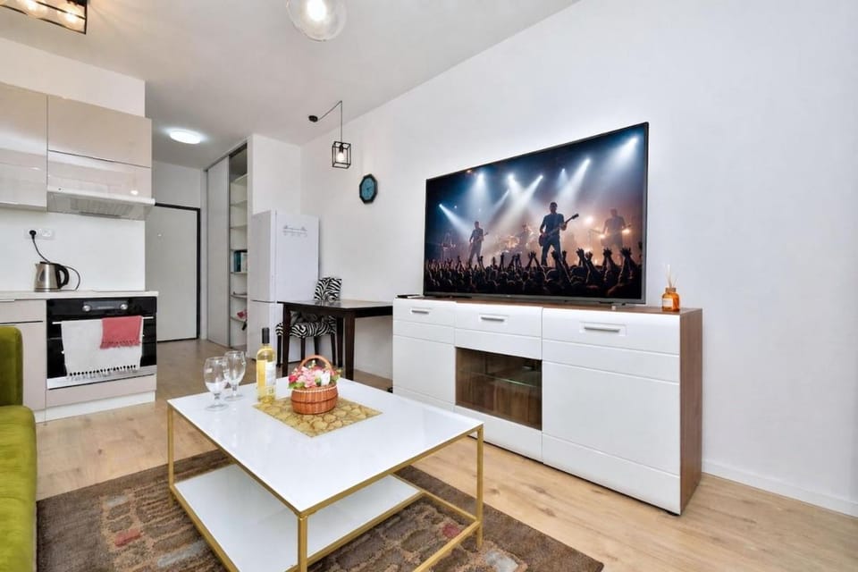 Living room, Bedroom