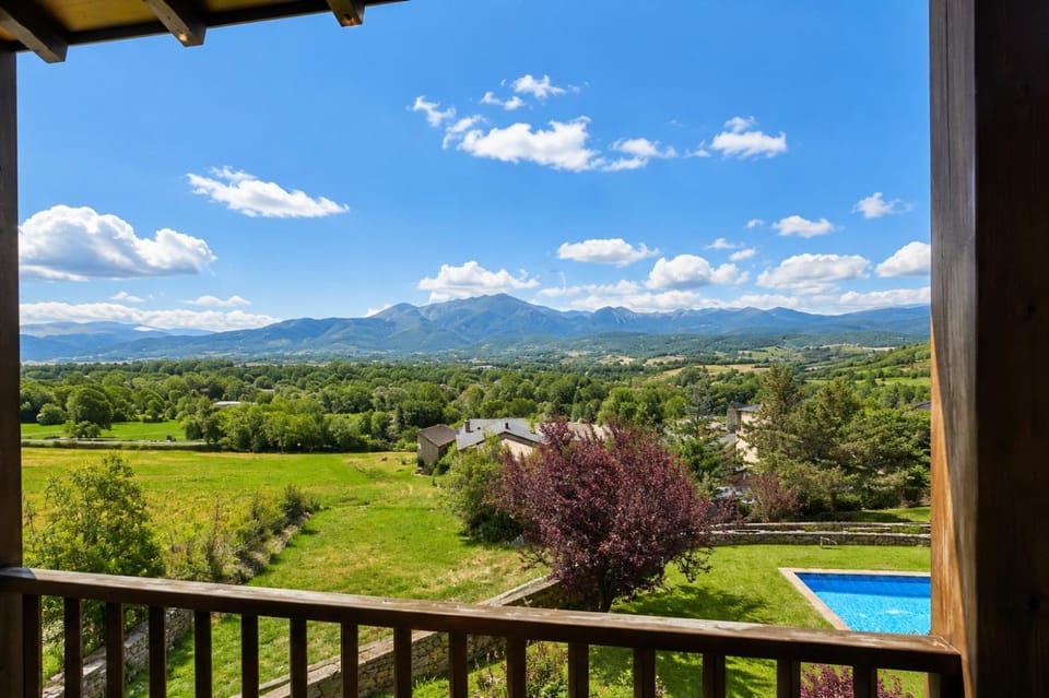 Spring, Day, Natural landscape, View (from property/room), Balcony/Terrace, Mountain view