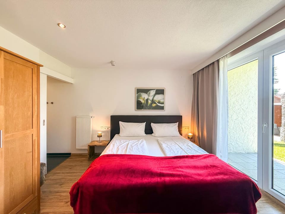 Bed, Bedroom, wardrobe