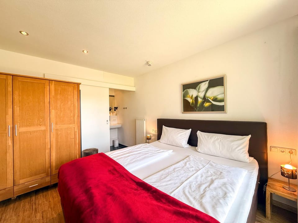 Bed, Bedroom, wardrobe
