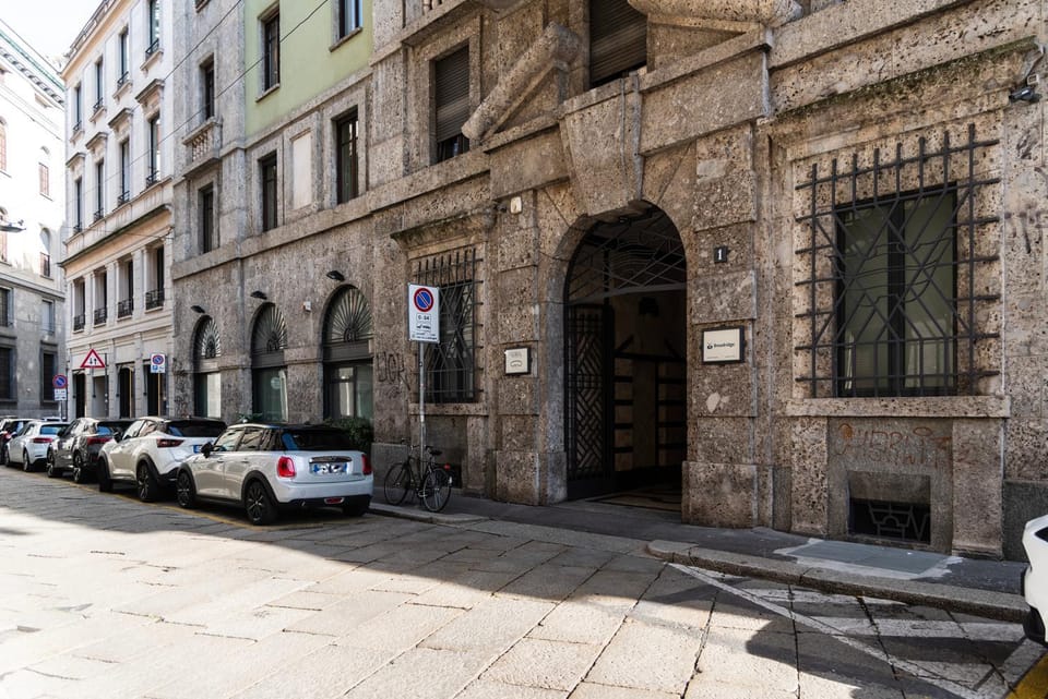 Property building, Street view