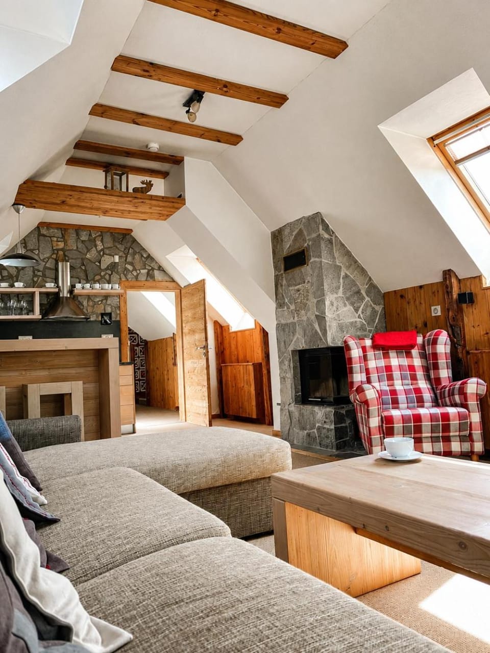 Living room, Seating area, fireplace, kitchen