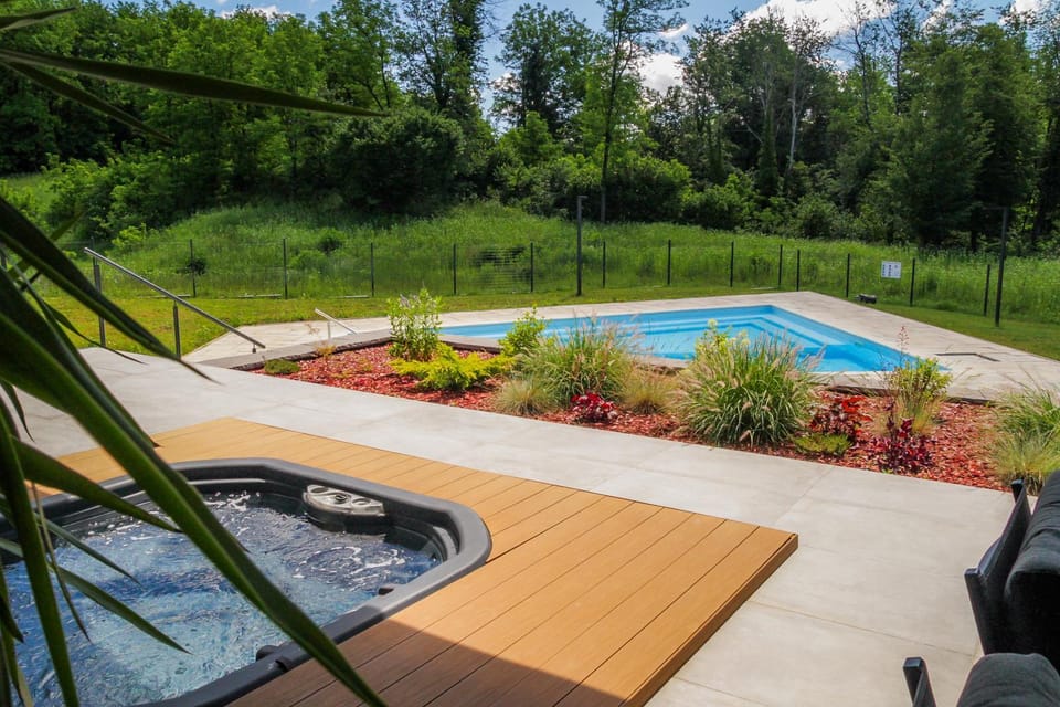 Day, Hot Tub, Balcony/Terrace, Swimming pool