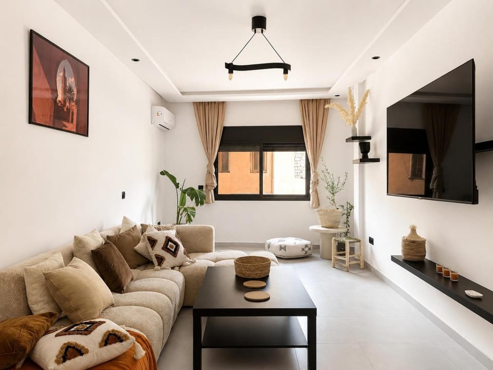 Communal lounge/ TV room, TV and multimedia, Living room, Seating area