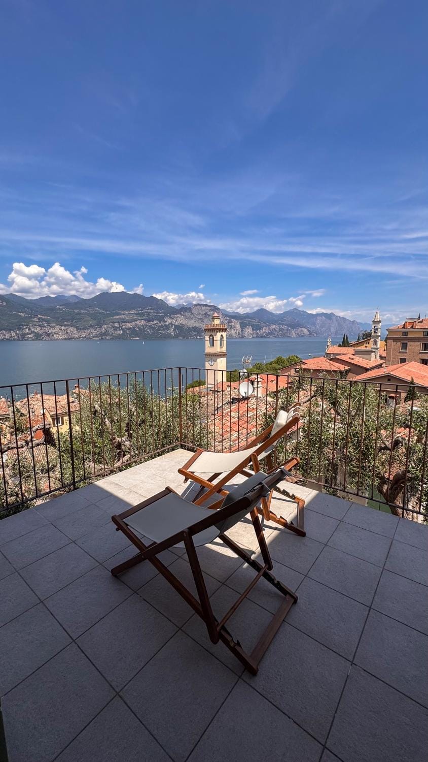 View (from property/room), Balcony/Terrace, Balcony/Terrace, Bedroom