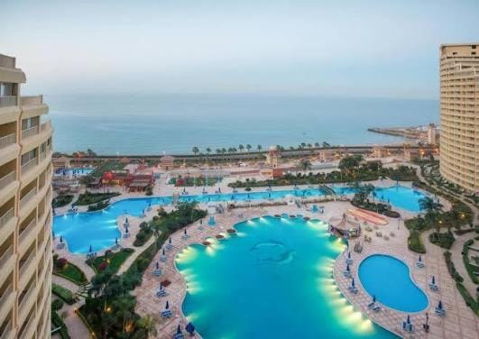 porto elsokhna pyamids sea veiw Apartment in Egypt