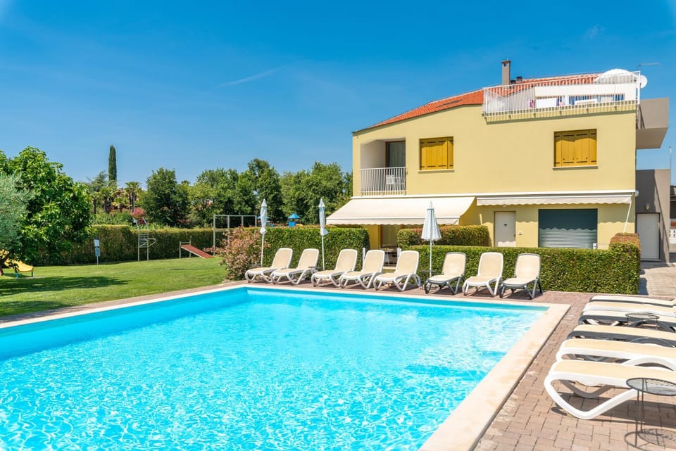 Property building, Garden, Pool view, Swimming pool