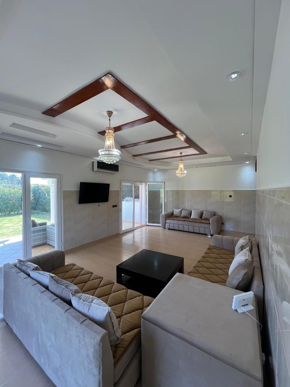 Luxe woning met tuin en zwembad in Marina Saïdia Apartment in Morocco