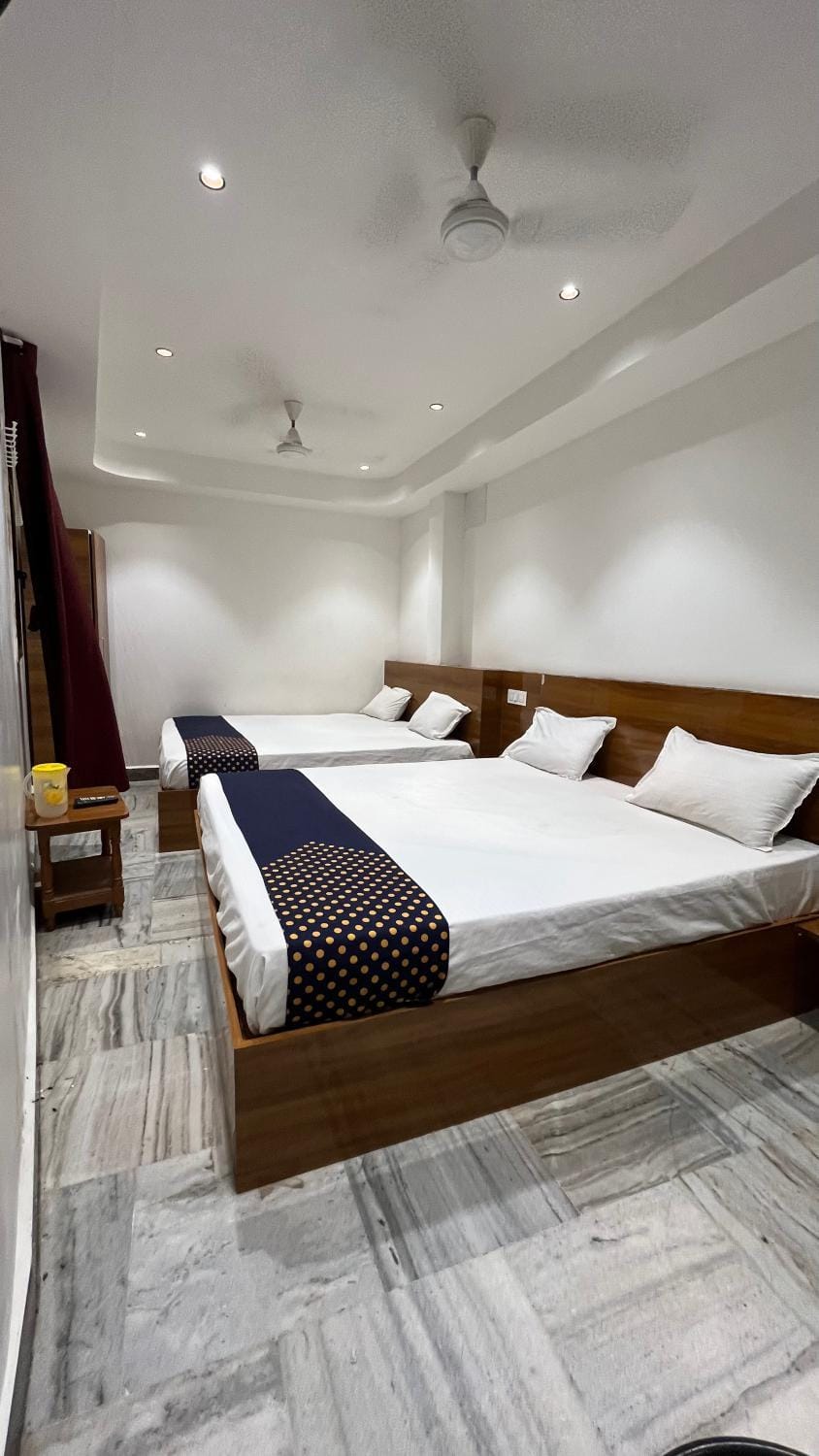 Universal Inn Bed and Breakfast in Chennai