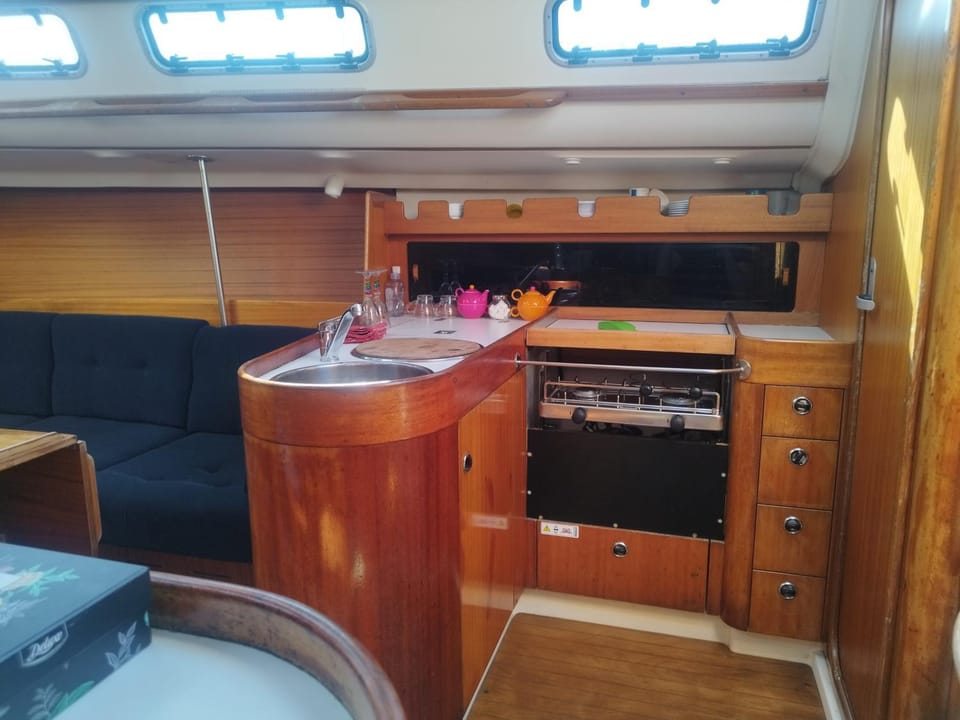 voilier sur le port Perros Guirec Docked boat in Louannec