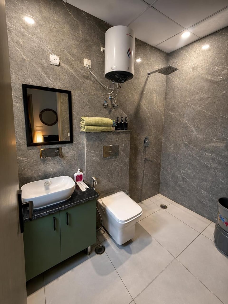 Nest & Nook Sector 15, 2bhk fully furnished flat Apartment in Gurugram