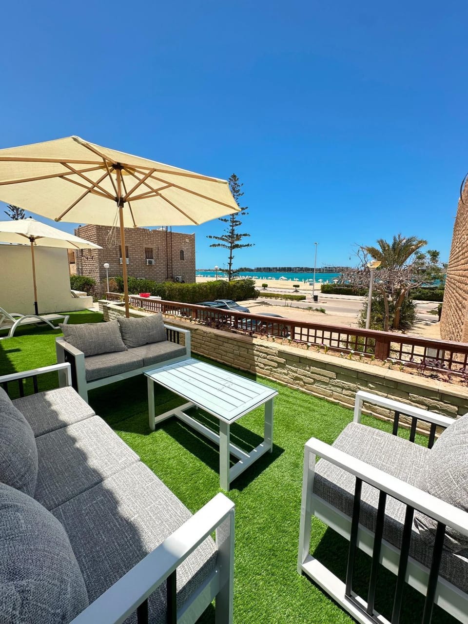 الصف الاول على البحيرة مارينا العلمين الساحل الشمالي مصر Villa in Egypt