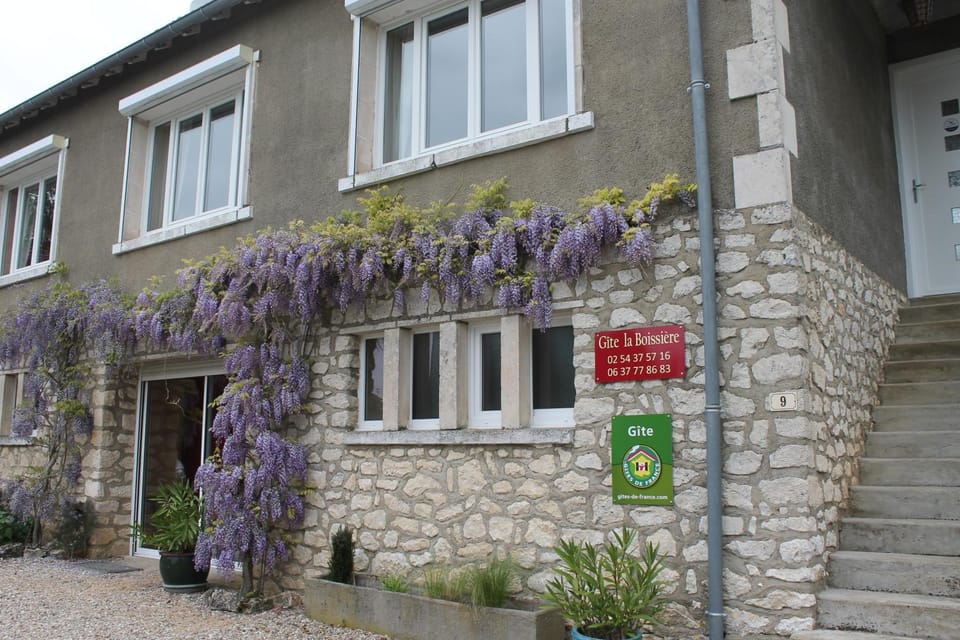 Property building, Street view