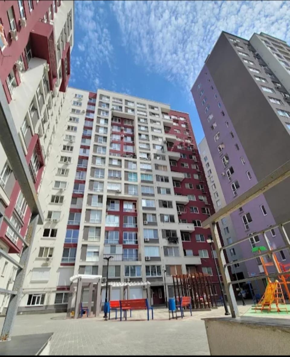 Property building, City view