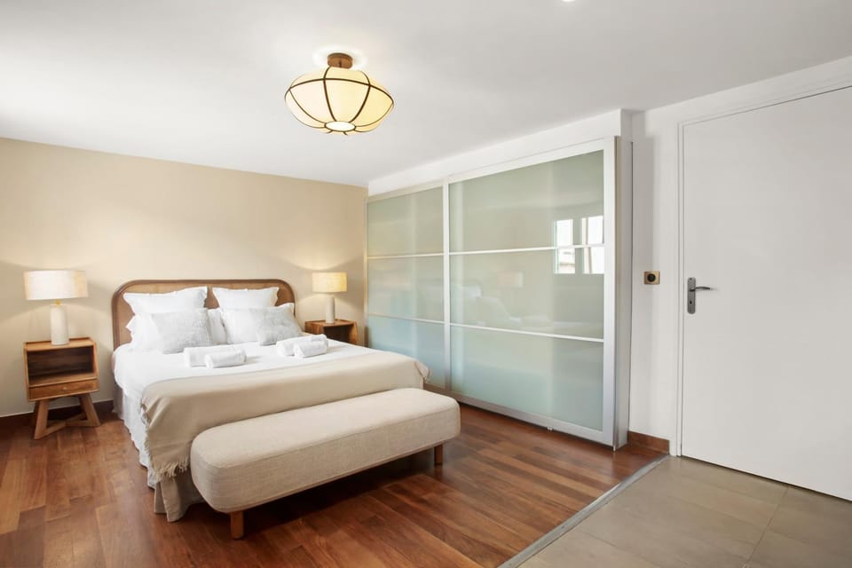 Appartement Prime Location - Place des Lices - Maison Lérins Apartment in Saint-Tropez