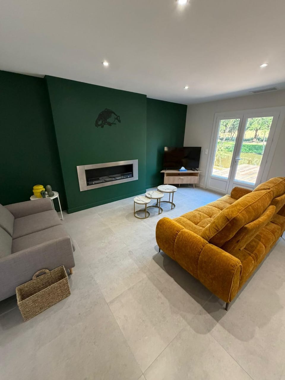 Maison bord d'étang de pêche privé House in Nouvelle-Aquitaine