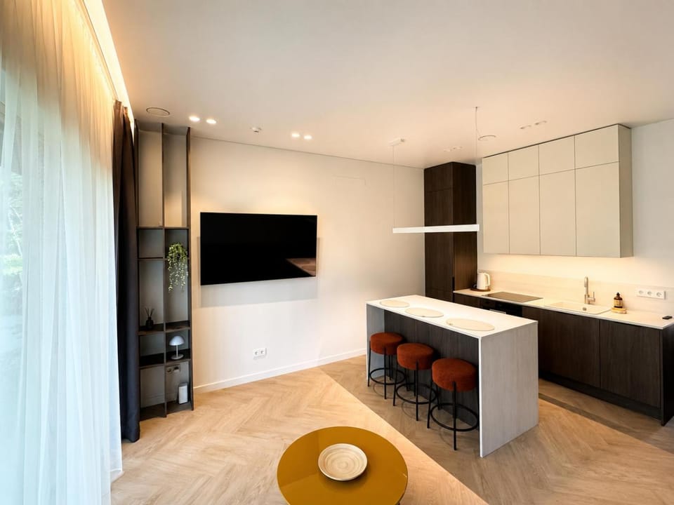 Kitchen or kitchenette, Living room