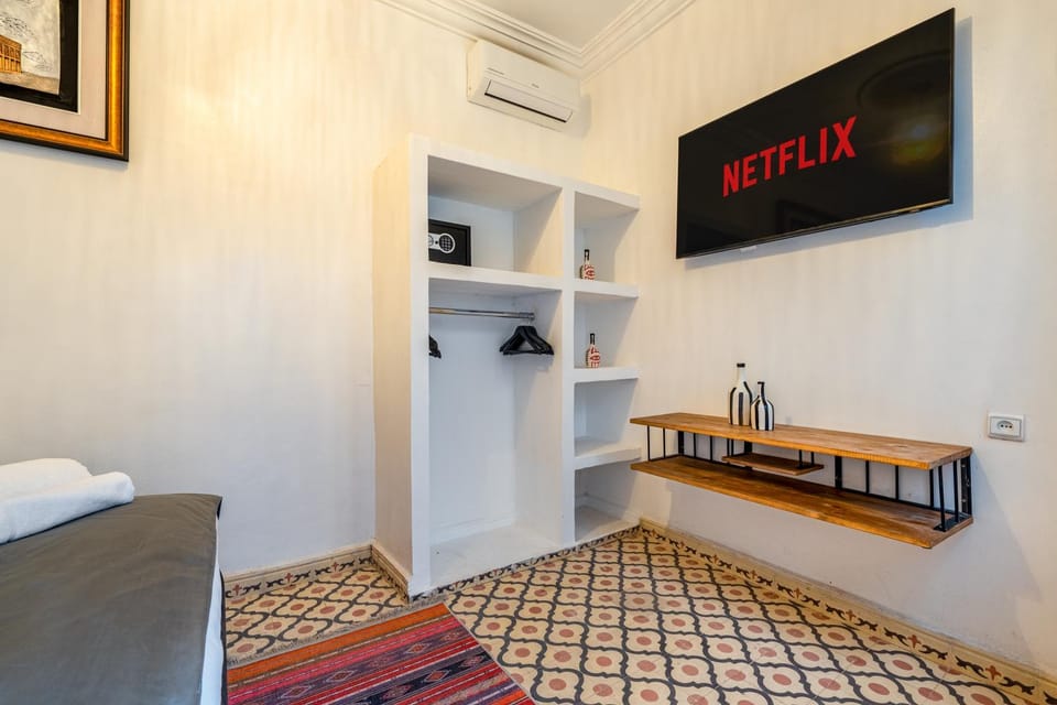 TV and multimedia, air conditioner