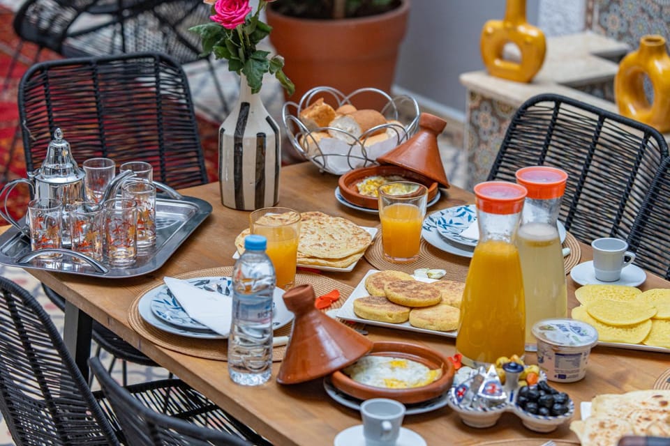 Food and drinks, Food, Breakfast, Continental breakfast, Drinks