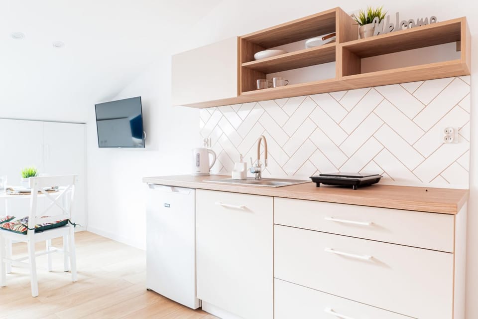 TV and multimedia, Kitchen or kitchenette