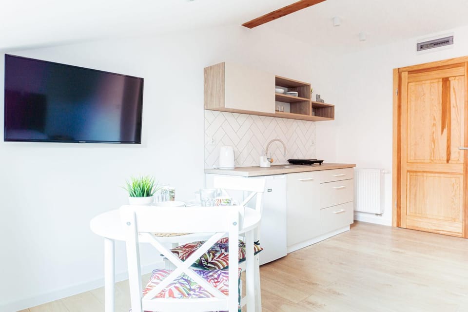 TV and multimedia, Kitchen or kitchenette