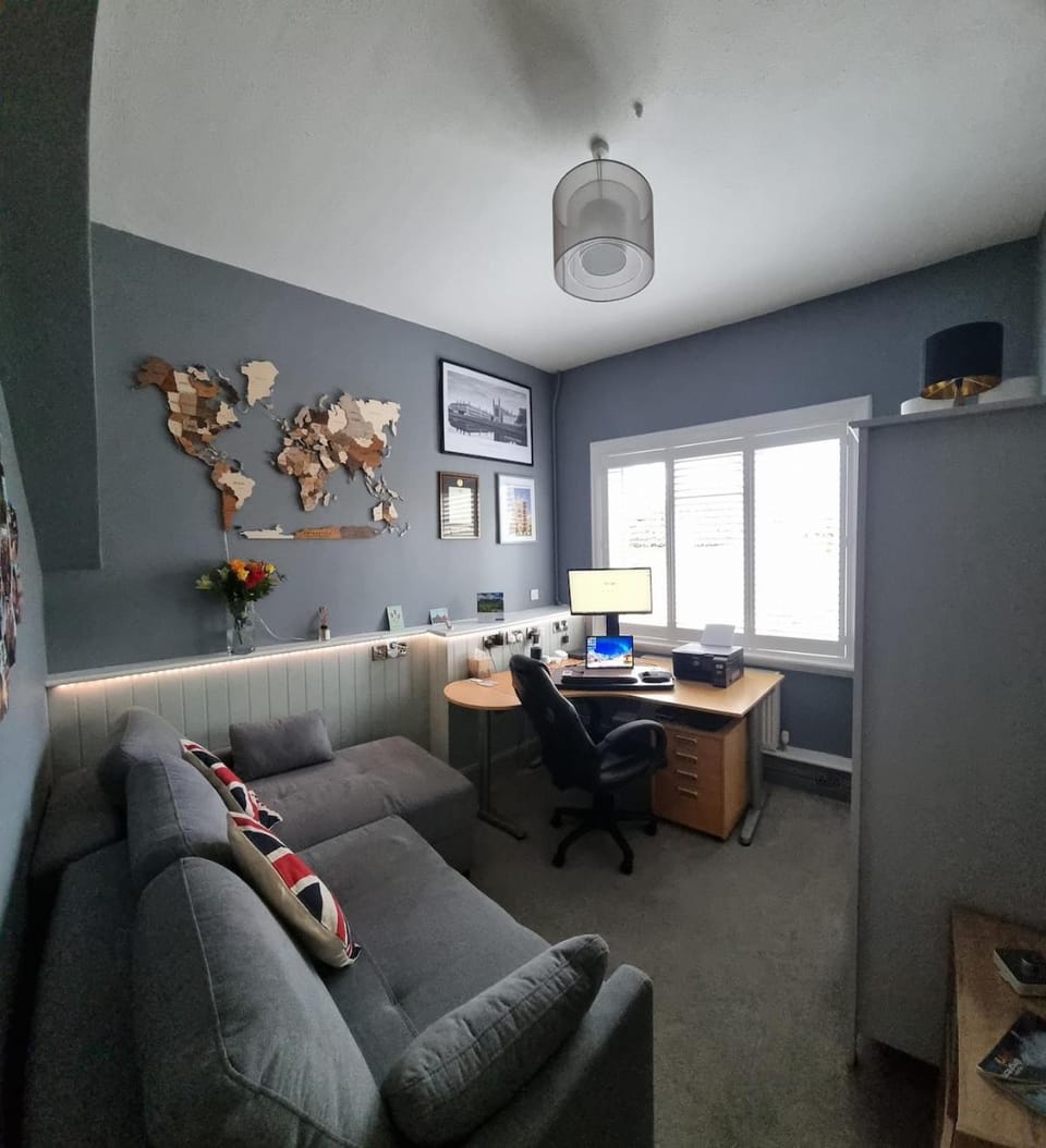 Beautiful ground floor 2 bed flat Apartment in Camberley