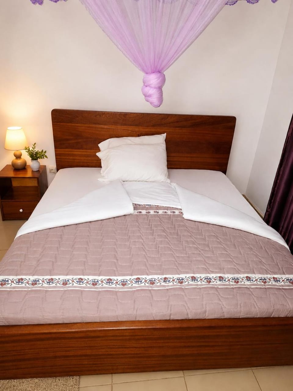 Tiranus guest house Bed and Breakfast in Africa