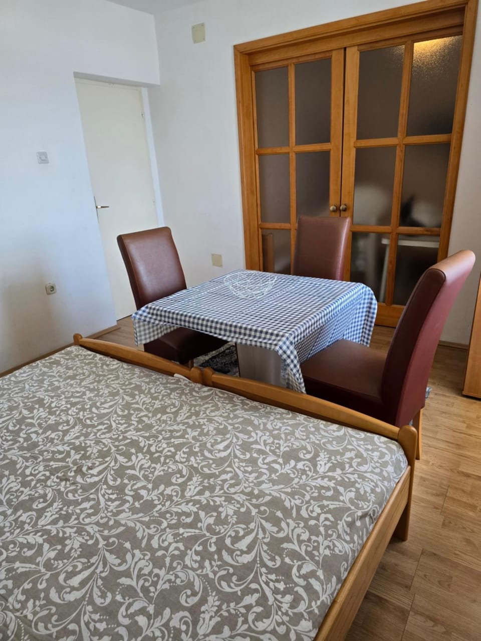 Seating area, Bedroom