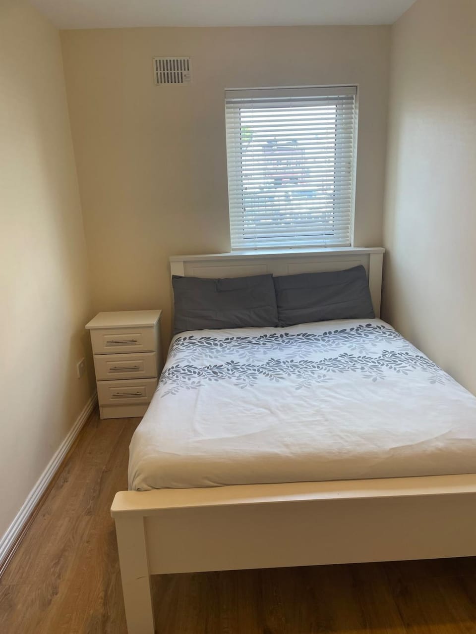 Modern Town Centre 3 Bed Apartment Apartment in Sligo