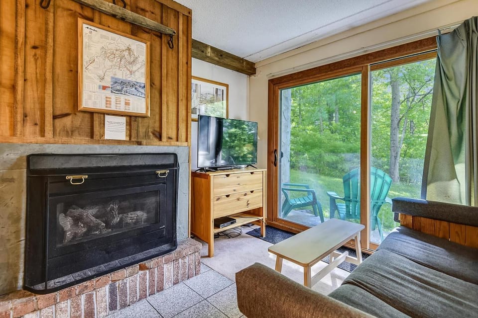 Whiffletree G1 House in Mendon