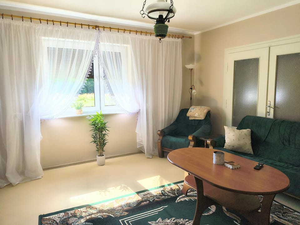 Communal lounge/ TV room, Living room, Photo of the whole room, Seating area