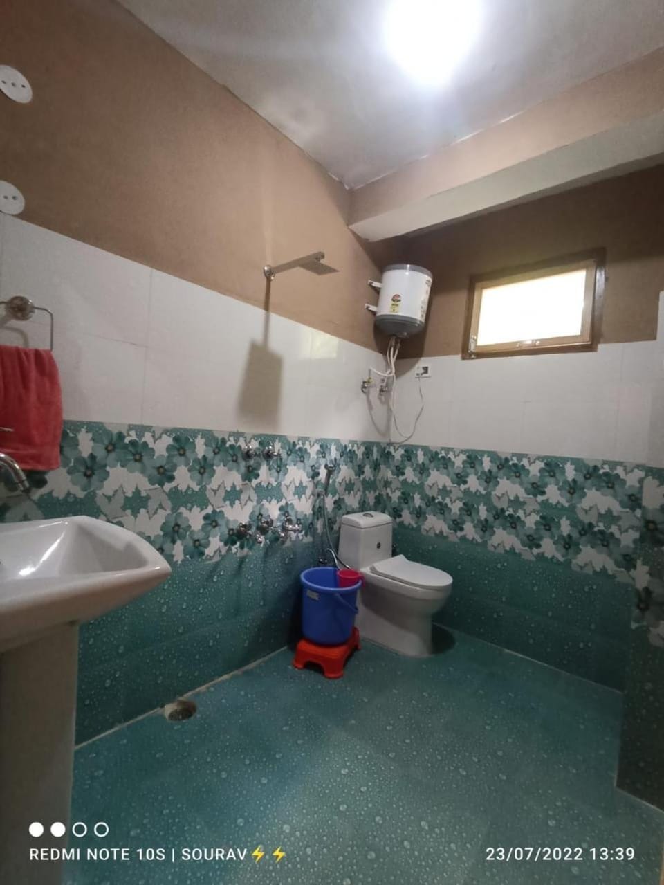 Tirthan river edge Bed and Breakfast in Himachal Pradesh