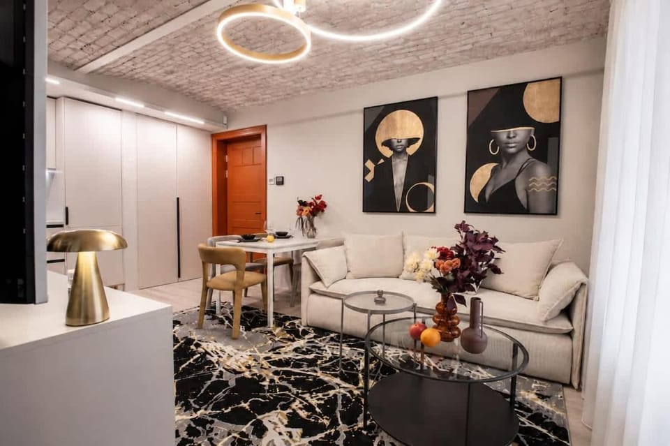 Sheffel Courtyard Residences - Elite Studio Apartment in Riga