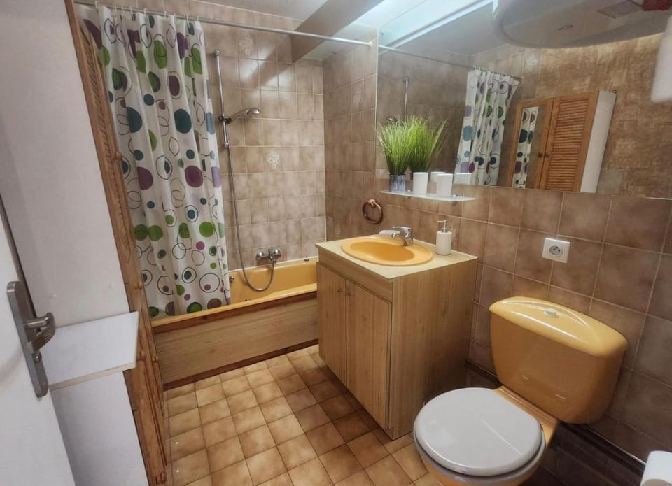 Studio near Palais du Festival - available Apartment in Cannes