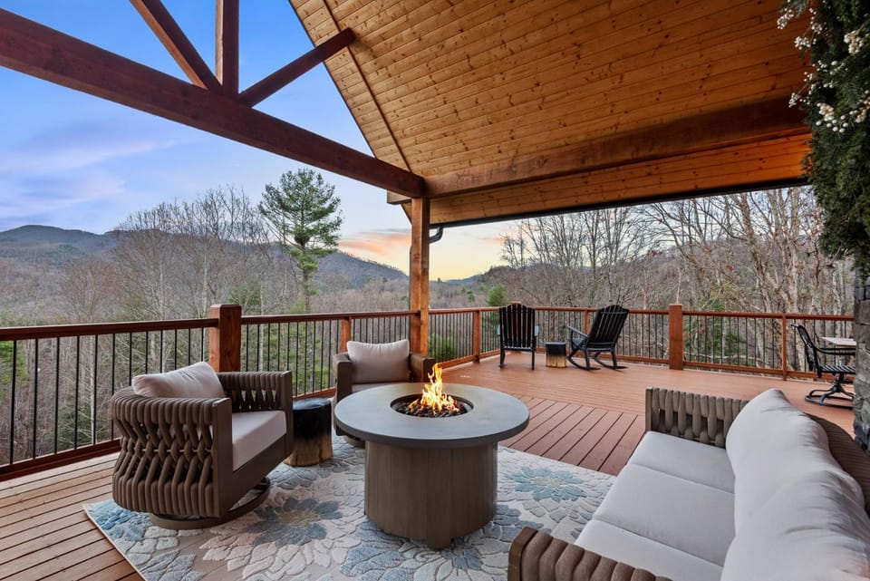 Point of View at Eagle Bay House in Watauga Lake