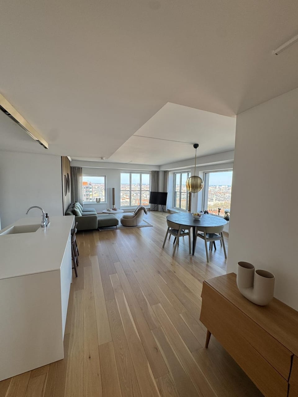 Seating area, Dining area