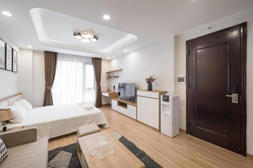 bathtub kingbed elevator Studio Apartment in Hanoi