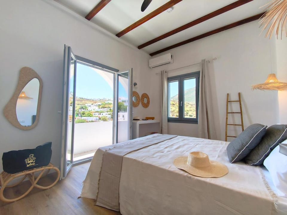 ÓLIA Residence House in Milos