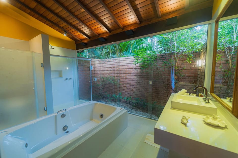 Shower, Hot Tub, Bathroom, Bath