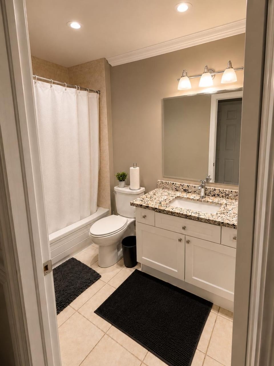 The Quiet Nest Vacation rental in Mississauga