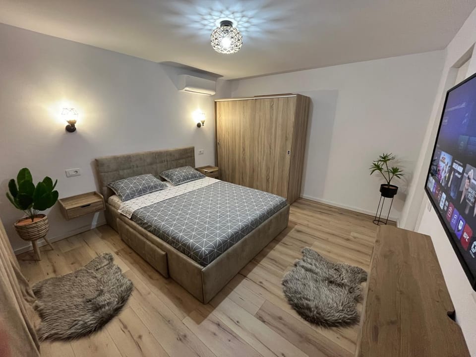 Bed, TV and multimedia