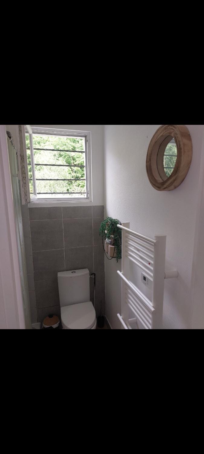 Maisonnette avec jardin en pleine nature Apartment in Île-de-France